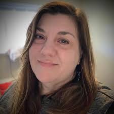 Laura Rabb's Instagram, Twitter & Facebook