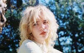 Emma Thatcher's Instagram, Twitter & Facebook