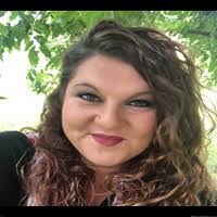 Ora Reeder's Instagram, Twitter & Facebook