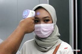 Sekarang, sebelum masuk kantor, mal, kafe, atau event sekalipun, suhu tubuh kita biasanya suhu tubuh saat pagi hari lebih rendah daripada malam hari. Benarkah Suhu Tubuh Normal Manusia 37 Derajat Celsius Halaman 1 Kompasiana Com