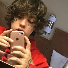 Check out this fantastic collection of trap music wallpapers, with 50 trap music background a collection of the top 50 trap music wallpapers and backgrounds available for download for free. Wallpaper Rap Trap And Lil Xan Image 6357318 On Favim Com