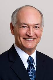 BROADCASTER HOWARTH RETIRES AFTER 36 YEARS