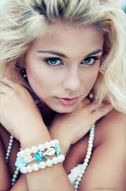 Aku selalu rindu sepi membunuhku kedinginan malam menghantui hanya engkau tahu kekurangan. Wallpaper Model Blonde Long Hair Blue Eyes Fashion Russian Person Skin Supermodel Katarina Pudar Girl Beauty Eye Lip Blond Hairstyle Portrait Photography Photo Shoot Brown Hair Organ Close Up 1275x1920 Px