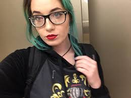 Hi I have some beautiful redrumps available all color's