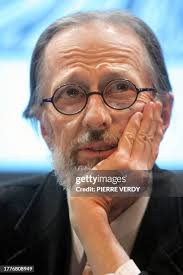 388 R Crumb Photos & High Res Pictures