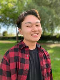 Just because it's summer doesn't mean the learning stops. 🧪 Meet Adam  Wold, a chemistry major exploring solar cell research alongside faculty  mentor Jeromy Rech.