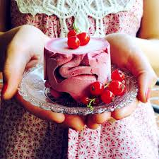 While you can head to the store and pick up a pint of your favorite flavor, it doesn't hold a candle to whipping up a batch of creamy goodness at home. Fructosefreies Eis Aus Kokosmilch Fructopia De