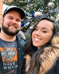 Christmas fun with my hun @j.daniels71.1 💙 What a beautiful day for our  first ever visit to the @toxmasmarket 🎄✨ @ Distillery District