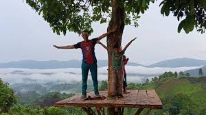 Sekarang, situ gintung tidak hanya berupa perairan, tetapi juga dibuat taman wisata yang menarik untuk dikunjungi. 10 Destinasi Wisata Menarik Di Sarolangun Jangan Sampai Terlewatkan Destinasi Travel Indonesia