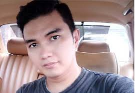 Aldi taher pun juga menunjukkan dirinya yang membaca ayat alquran di hadapan istrinya. Alasan Anak Aldi Taher Ingin Rujuk Dengan Mantan