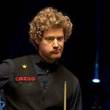 Robertson is the only australian to have won a ranking event, and was undefeated in his first six televised finals. Neil Robertson Mit Neuer Frisur Snooker Star Erklart Warum Er Die Haare Wachsen Lasst Eurosport