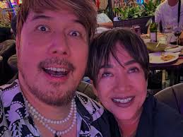 December 28, 2024 Check out the fun night at Bar 360 of  #NewportWorldResorts with the Retro Pop Music Authority