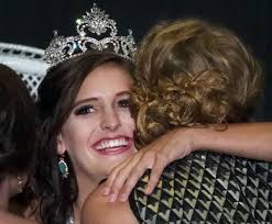 Royal ride: River-Cade queen preps for Wednesday's parade