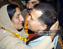 83 The First Passenger Bus Service Between India And Pakistan Stock Photos,  High-Res Pictures, and Images