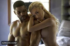 Nicky Whelan Topless by Rosanna Faraci - AZNude