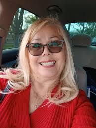 Debbie Bayles's Instagram, Twitter & Facebook