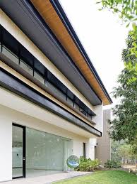 12 koleksi gambar rumah minimalis 1 lantai yang elegan dan nyaman yang pasti akan menginspirasi dan memberikan anda ide segar untuk rumah idaman anda. Terletak Di Lahan Sudut Begini Isinya Rumah Modern Tropis Karya Axial Studio Semua Halaman Idea