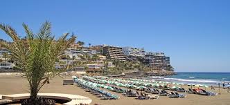 Su hermana llegó a ser abadesa de un convento y poco después de su muerte san agustín escribió una carta dirigida a su sucesora incluyendo consejos acerca de la futura. Playa De San Agustin Hallo Kanarische Inseln