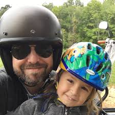 Derrick Hoog (@derrick.hoog) • Facebook