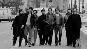 En el año 1985, illapu se traslada a la ciudad de méxico, dejando así a cuatro de sus integrantes en francia: Protestas En Chile El Pueblo Unido Jamas Sera Vencido La Historia Del Emblematico Himno De Protesta Que Vuelve A Ser Protagonista Quilapayun Mundo El Comercio Peru