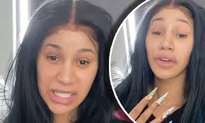 This no makeup look of cardi b is posted by herself on her social media. Cardi B Posts No Filter Video As She Slams Haters For Criticizing Her Choice To Not Wear Makeup Daily Mail Online