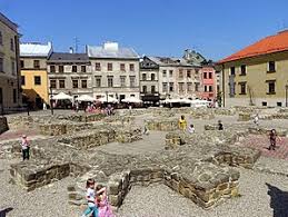 Her first popular leadership book, earning it: Lublin Travel Guide At Wikivoyage
