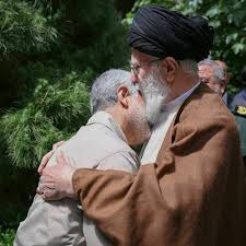 Pin By زينب زينة أب On جنرال القلوب Couple Photos Human Scenes