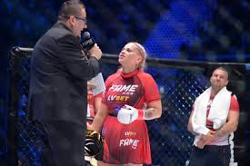 Tym bardziej, że każda z walk to tzw. Fame Mma 5 Monika Esmeralda Godlewska Pokonana Nokaut Wygrywa Ewelina Ewelona Kubiak Gala Mma W Ergo Arenie 26 10 2019 R Wynik Walki Polskatimes Pl