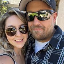 Amanda Pease (@pandajosephine) • Threads, Say more