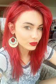 Finding a perfect red hair colour can brighten the look of skin tone, make eye colour 'pop' and leave you feeling confident and looking radiant. Cherry Red Hair Is Taking Off And Here S How To Wear It Glamour Uk