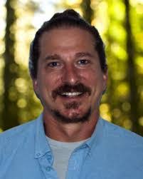 Ian Daniel's Instagram, Twitter & Facebook