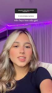 Vicky Xipolitaki Alentando A Boca