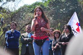 Camila vallejo vivió su infancia entre las comunas santiaguinas de macul y la florida y estudió en el colegio raimapu de esa misma comuna. Camila Vallejo Marcha Por La Educacion 14 De Septiembre Flickr