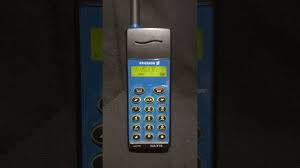 ericsson GA 318 old cellphone 26 years ...