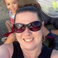 Melissa Yurko's Instagram, Twitter & Facebook