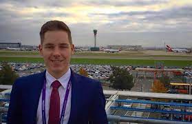 Ani is a milf who is insanely good at eating her girlfriend's cunt. Meet The Inspiring Gay Guy In Charge Of Airfield Safety At Heathrow Airport