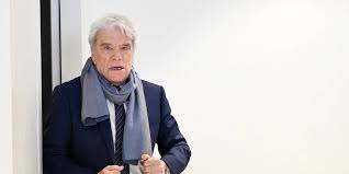 D'après la journaliste corinne audouin. Bernard Tapie Battez Vous Le Point