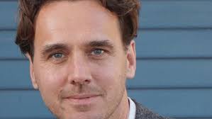 Wade to Head Alternative Programming at Fox