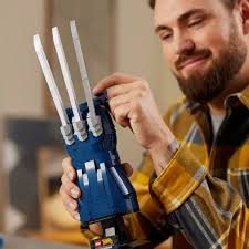 LEGO 76250 Wolverine Adamantium pençeleri oyuncak inşaat blokları çocuk  çocuklar için doğum günü hediyesi yaş 18 + (596 adet)