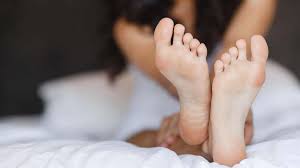 So, Your Partner Has a Foot Fetish | Lifehacker