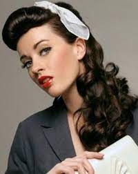 Not only will it make you look younger it can be your signature look! Hairstyles For Long Hair 1950s 1950s Hairstyles Hairstylesforlonghair 1950s Hairstyles For Long Hair Retro Wedding Hair Hair Styles