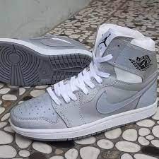 Kami berharap channel ini bisa menghibur semua orang :) Nike Sport Air Jordan High Warna Abu Abu Sepatu Nike Air Jordan Pria Lazada Indonesia