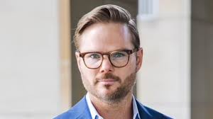 Former Channel Seven and Channel Ten presenter Liam Cox granted bail over  domestic violence claims