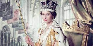 Dessa forma, como a rainha elizabeth é a atual rainha do reino unido, ela é a chefe de estado desses territórios. Sapato Usado Pela Rainha Elizabeth Em Coroacao Ganha Nova Versao E Esta A Venda Donna