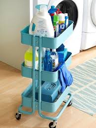 Usa El Raskog Para Mantener Y Trasladar Tus Productos De Limpieza De Habitacion En Habitacion Como Limpiar La Casa Tu Espacio Organizado Y Organizacion De La Despensa