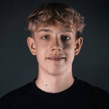 2 rote Karten und 16 Zeitstrafen: Himmelsthür gewinnt umkämpftes Derby  gegen Börde am Ende deutlich