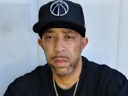 Eddie Sales's Instagram, Twitter & Facebook