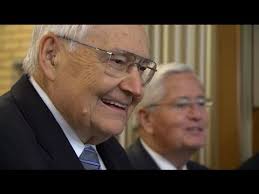 Elder L. Tom Perry — an 'uncommon' life of service and enthusiasm