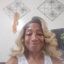 Elaine Hawk in people