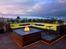 For example, most modern and contemporary houses have roof terraces and that's because they almost always have flat roofs. 30 Brilliant And Inspiring Rooftop Terrace Design Ideas